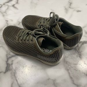 Olive womens trainer shoes by Nobull new size 5